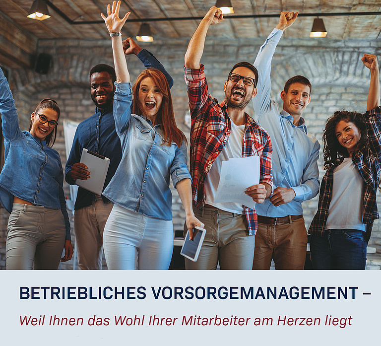 Team von Mitarbeitern freut sich